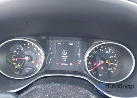 2020 Jeep Compass Latitude 4X4 from USA, damaged, VIN 3C4NJDBB3LT117555